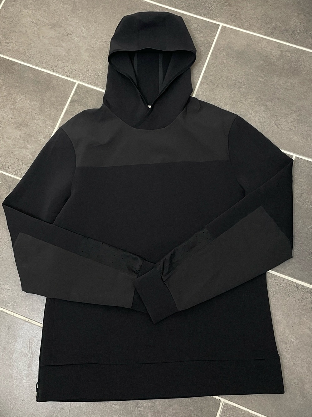 Lululemon hoodie size Large